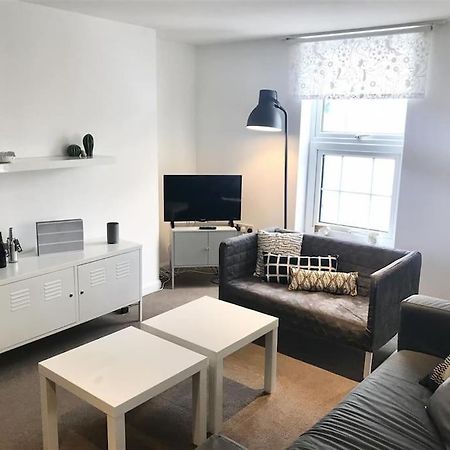 No 1 Town Apartment Sidmouth Bagian luar foto